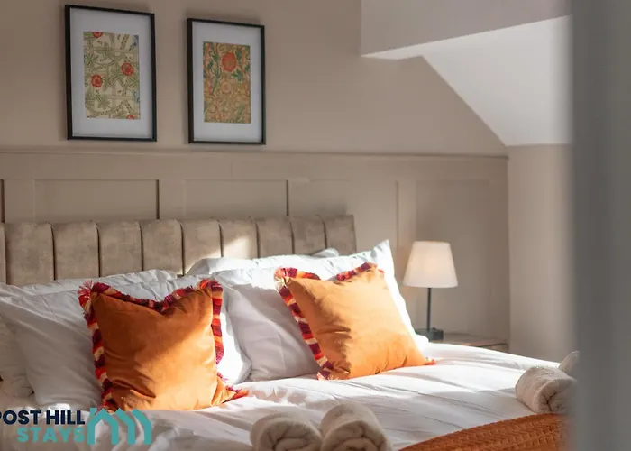 בית נופש Large 4br - Ideal Long - Parking - Fast Wifi