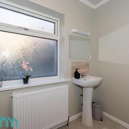 Сasa de vacaciones Spacious 4 Bed - Contractor&Long Stays - Parking - Leeds Leeds (West Yorkshire)