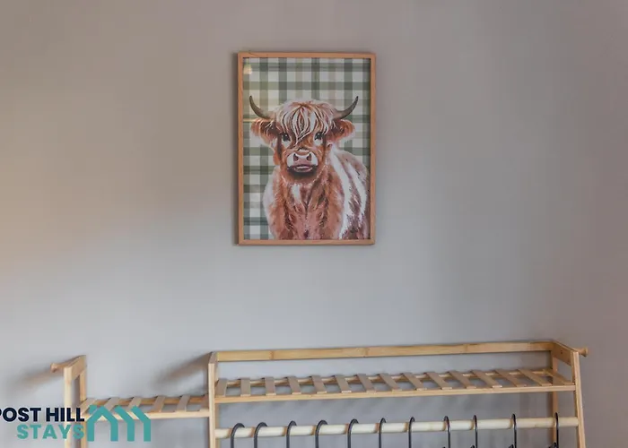 Holiday home Large 4Br - Ideal Long Stays - Parking - Fast Wifi Leeds (West Yorkshire)