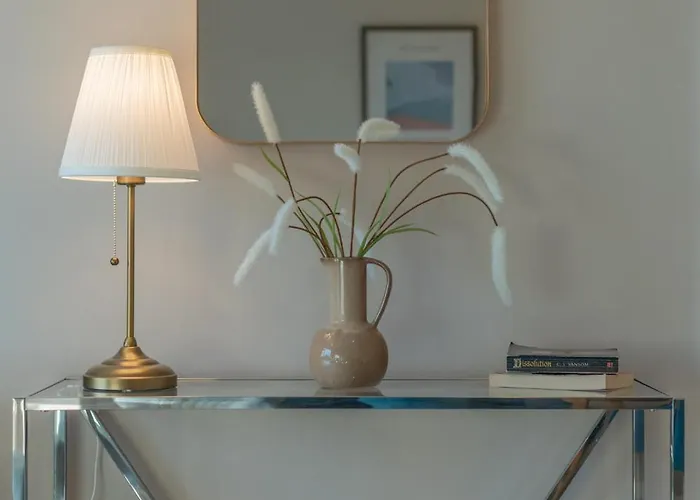 Large 4br - Ideal Long - Parking - Fast Wifi Лідс