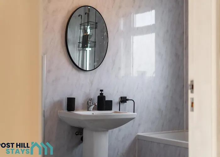 Будинок відпочинку Large 4br - Ideal Long - Parking - Fast Wifi *